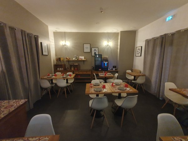 Agrandir la photo Hôtel à vendre - 1000.0 m2 - 66 - Pyrenees-Orientales